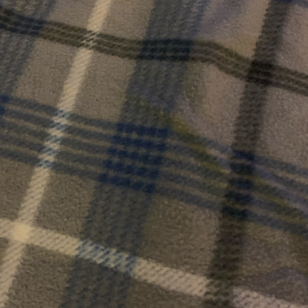 Throw blanket - Picture 2 of 2